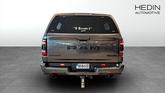 Dodge RAM 1500 7 of 13