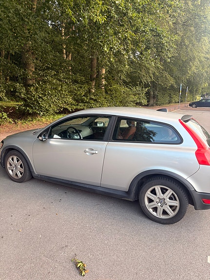 Volvo C30 2 of 7