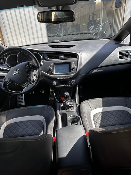 Kia Ceed 5 of 5