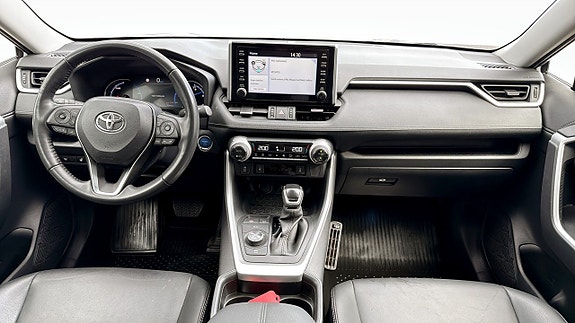 Toyota RAV4 4 of 5