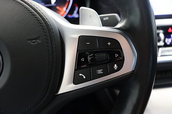BMW 320d 18 of 30