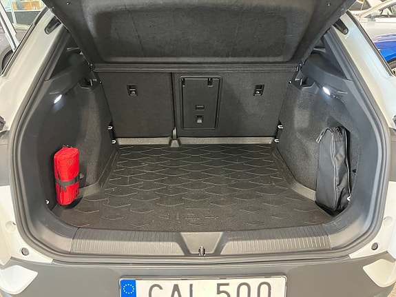 Volkswagen ID.4 8 of 9