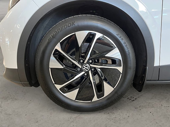 Volkswagen ID.4 4 of 9