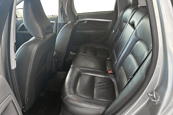 Volvo XC70 10 of 16