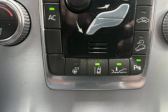 Volvo XC70 14 of 16