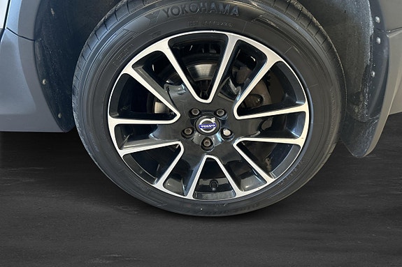 Volvo XC70 15 of 16