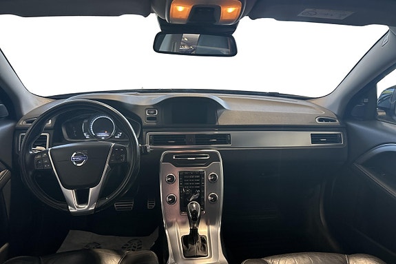 Volvo XC70 7 of 16