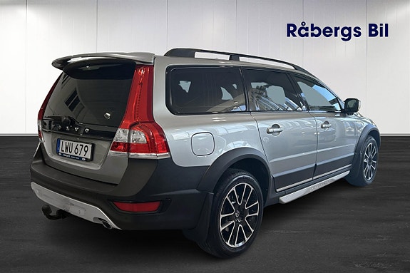 Volvo XC70 3 of 5