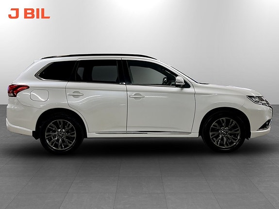 Mitsubishi Outlander 13 of 15