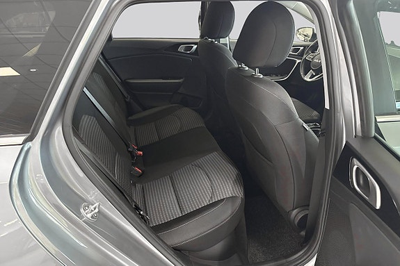 Kia Ceed 15 of 17