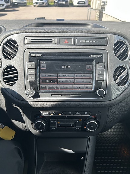Volkswagen Tiguan 12 of 15