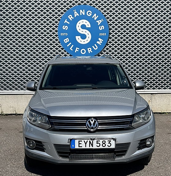 Volkswagen Tiguan 3 of 15