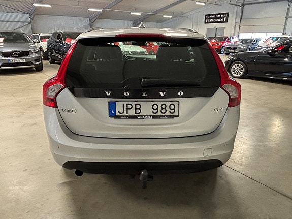 Volvo V60 5 of 5