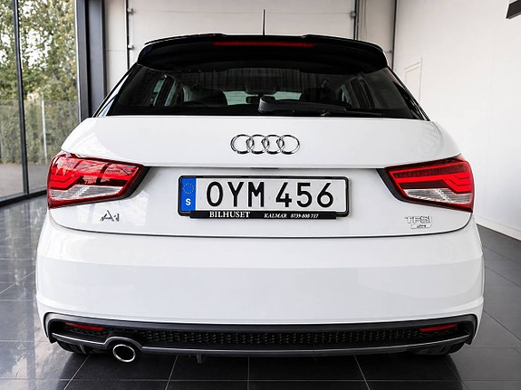 Audi A1 3 of 5