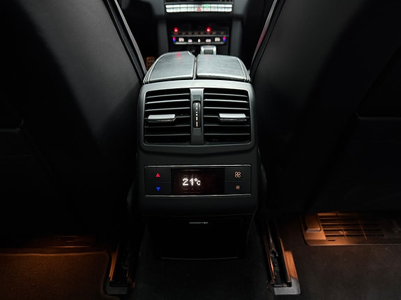 Mercedes-Benz E63 14 of 23