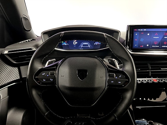 Peugeot 2008 7 of 15