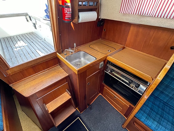 Hallberg Rassy Monsun 31 14 of 25