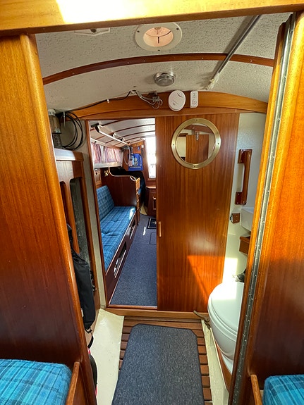 Hallberg Rassy Monsun 31 12 of 25