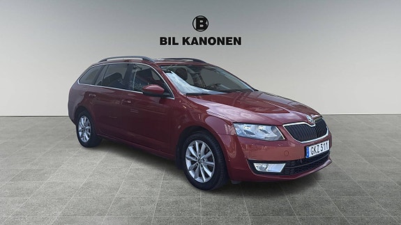 Skoda Octavia 2 of 5