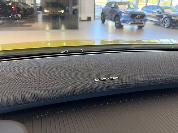 Volvo EX30 15 of 19
