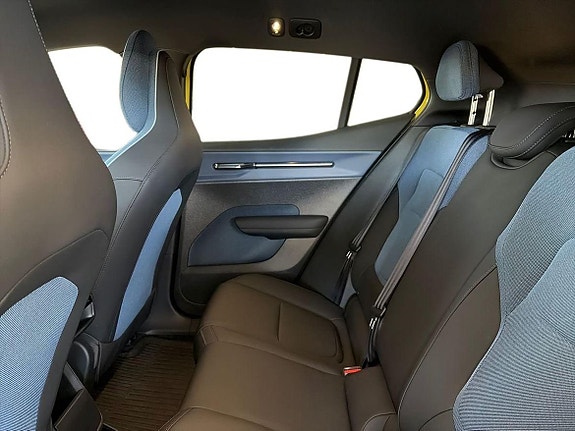 Volvo EX30 11 of 19