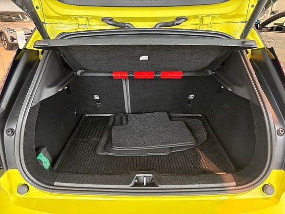 Volvo EX30 3 of 5