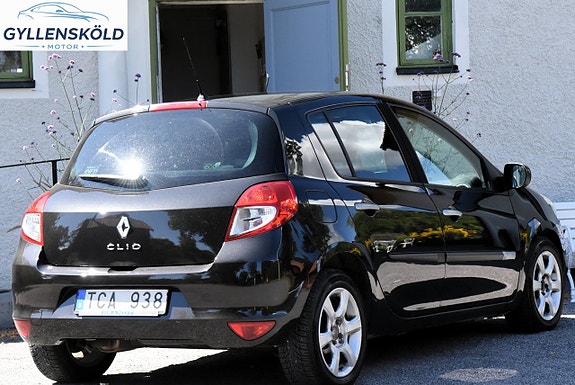 Renault Clio 3 of 10