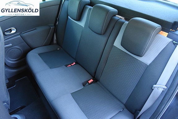 Renault Clio 9 of 10