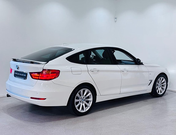 BMW 320d 24 of 24