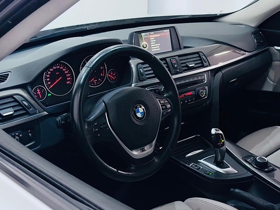 BMW 320d 9 of 24