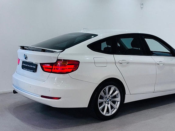 BMW 320d 23 of 24