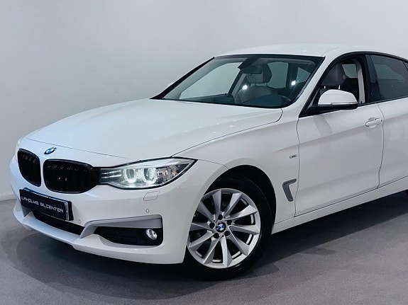 BMW 320d 2 of 5