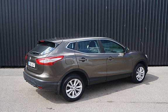 Nissan Qashqai 2 of 5