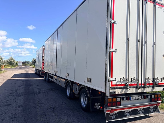 Scania R 490 LB + Tyllis 4PVU 4 of 12