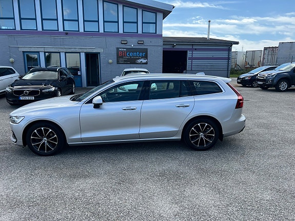 Volvo V60 4 of 5