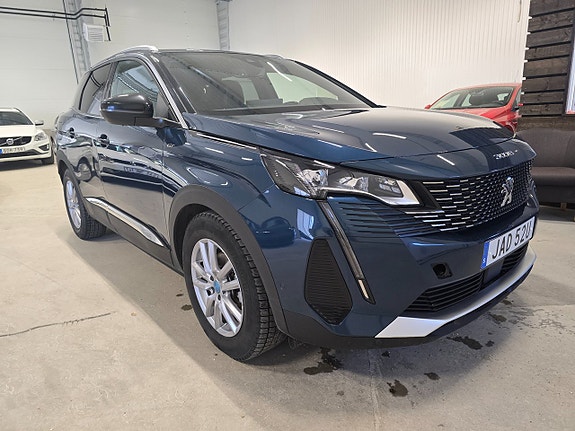 Peugeot 3008 2 of 5