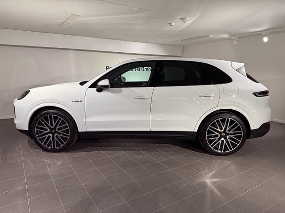 Porsche Cayenne 7 of 14