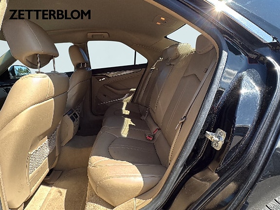 Cadillac CTS 9 of 14