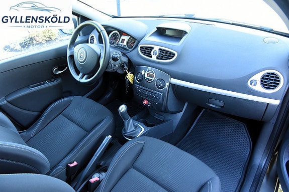 Renault Clio 8 of 13