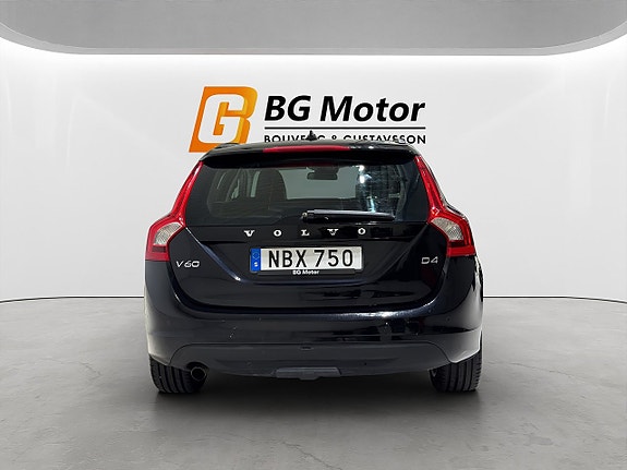 Volvo V60 5 of 5