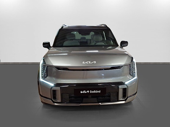 Kia EV9 2 of 14