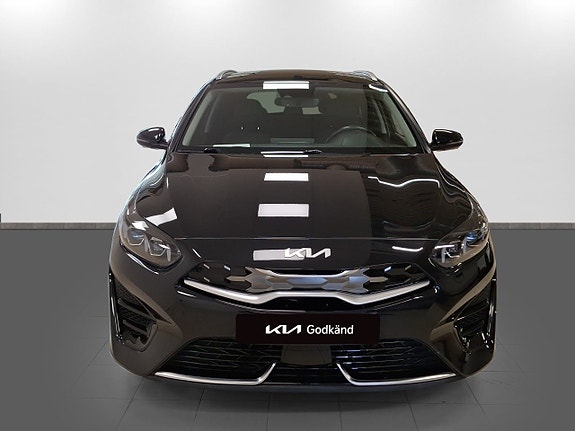 Kia Ceed 2 of 14
