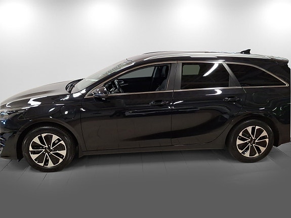 Kia Ceed 4 of 14