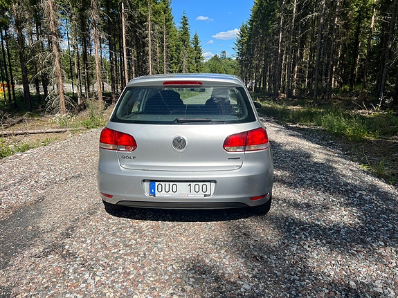 Volkswagen Golf VI 2 of 5