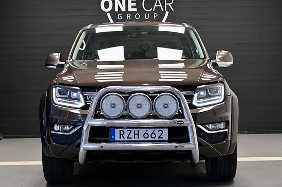 Volkswagen Amarok 2 of 5