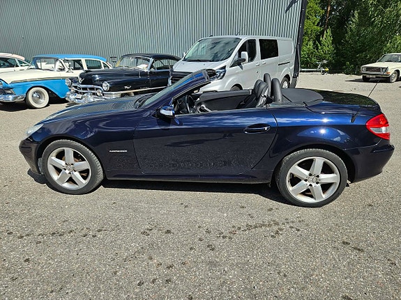 Mercedes-Benz SLK200 7 of 11