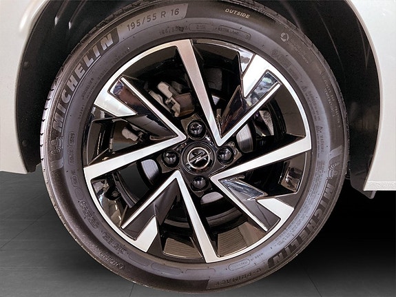Opel Corsa 14 of 15