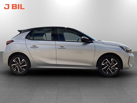 Opel Corsa 13 of 15