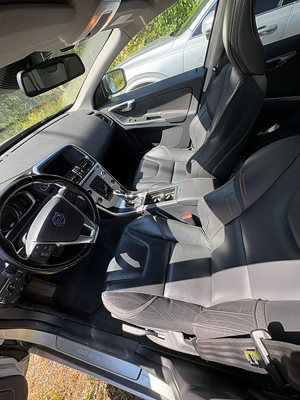 Volvo XC60 9 of 12