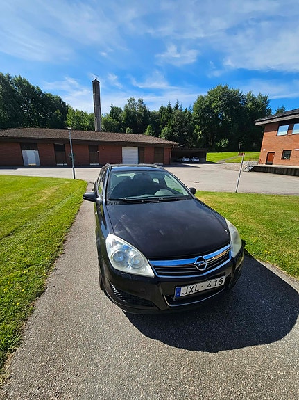 Opel Astra 3 of 6